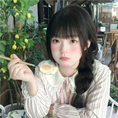 一个叫阿宝的男孩
